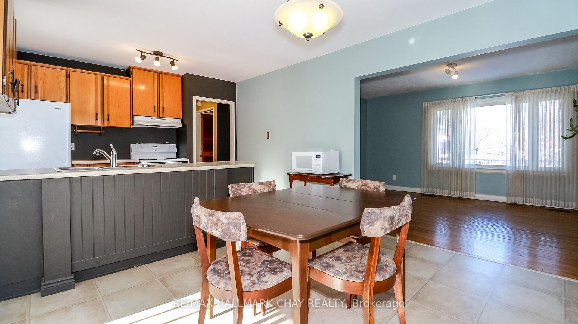 Photo 6 of 65 Strabane Avenue, Barrie, Codrington — HOMEH