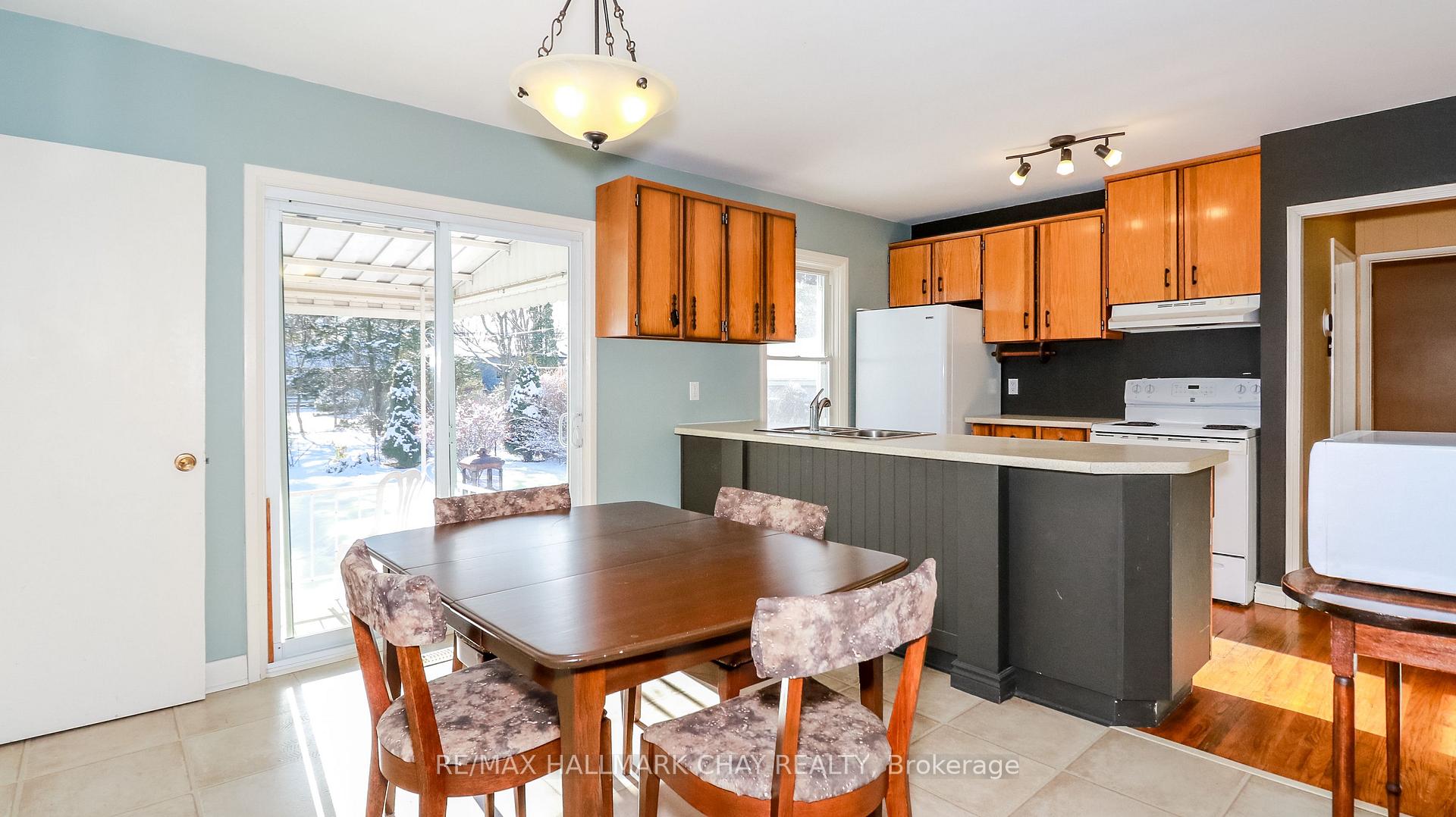 Photo 7 of 65 Strabane Avenue, Barrie, Codrington — HOMEH