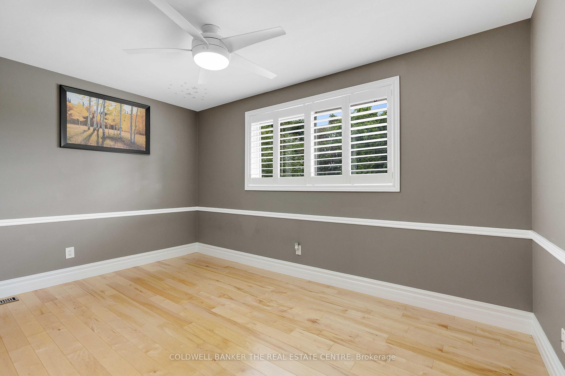 Photo 20 of 9 Bellevue Crescent, Barrie, Wellington — HOMEH
