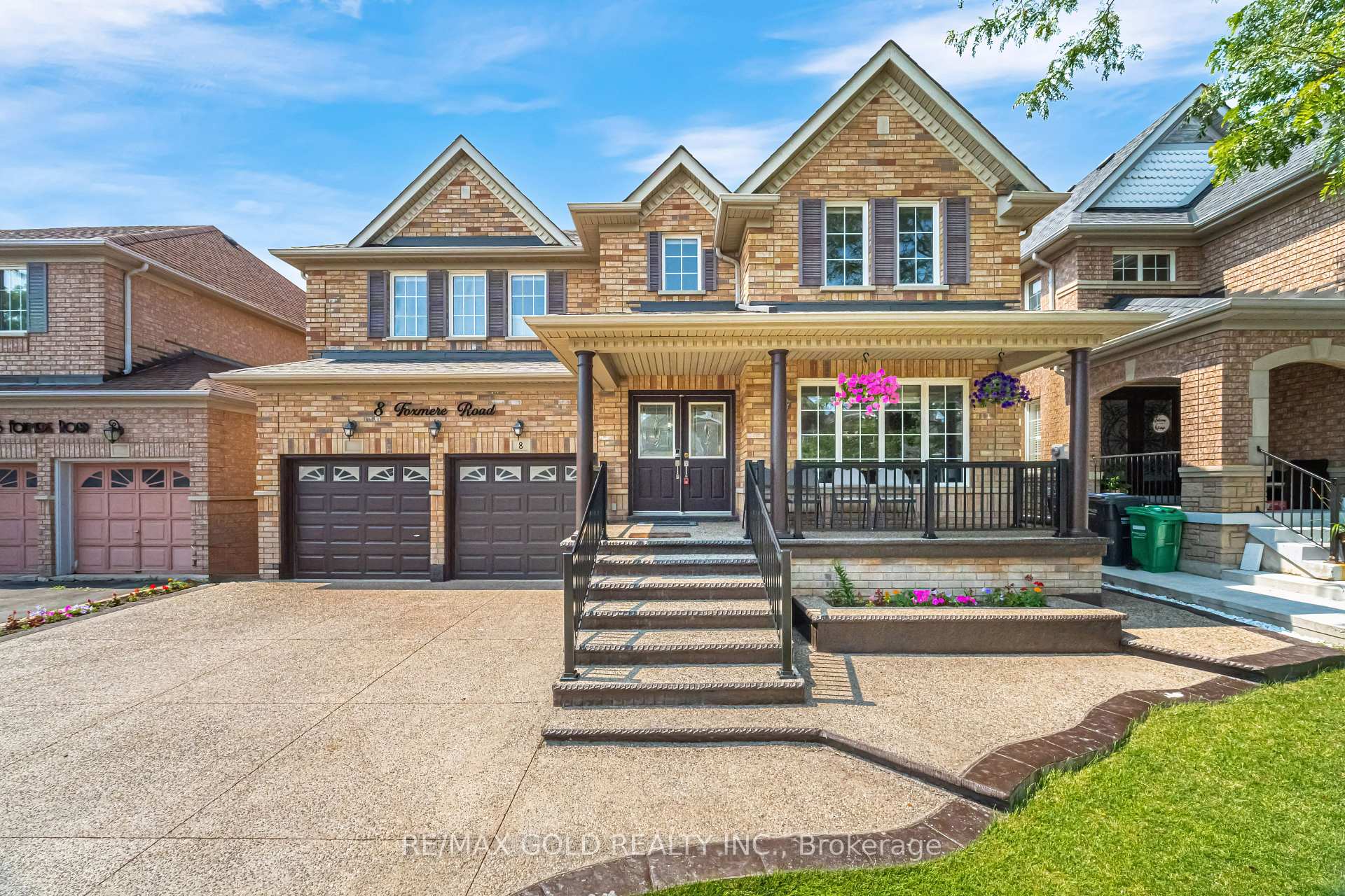 Front of 8 Foxmere Road