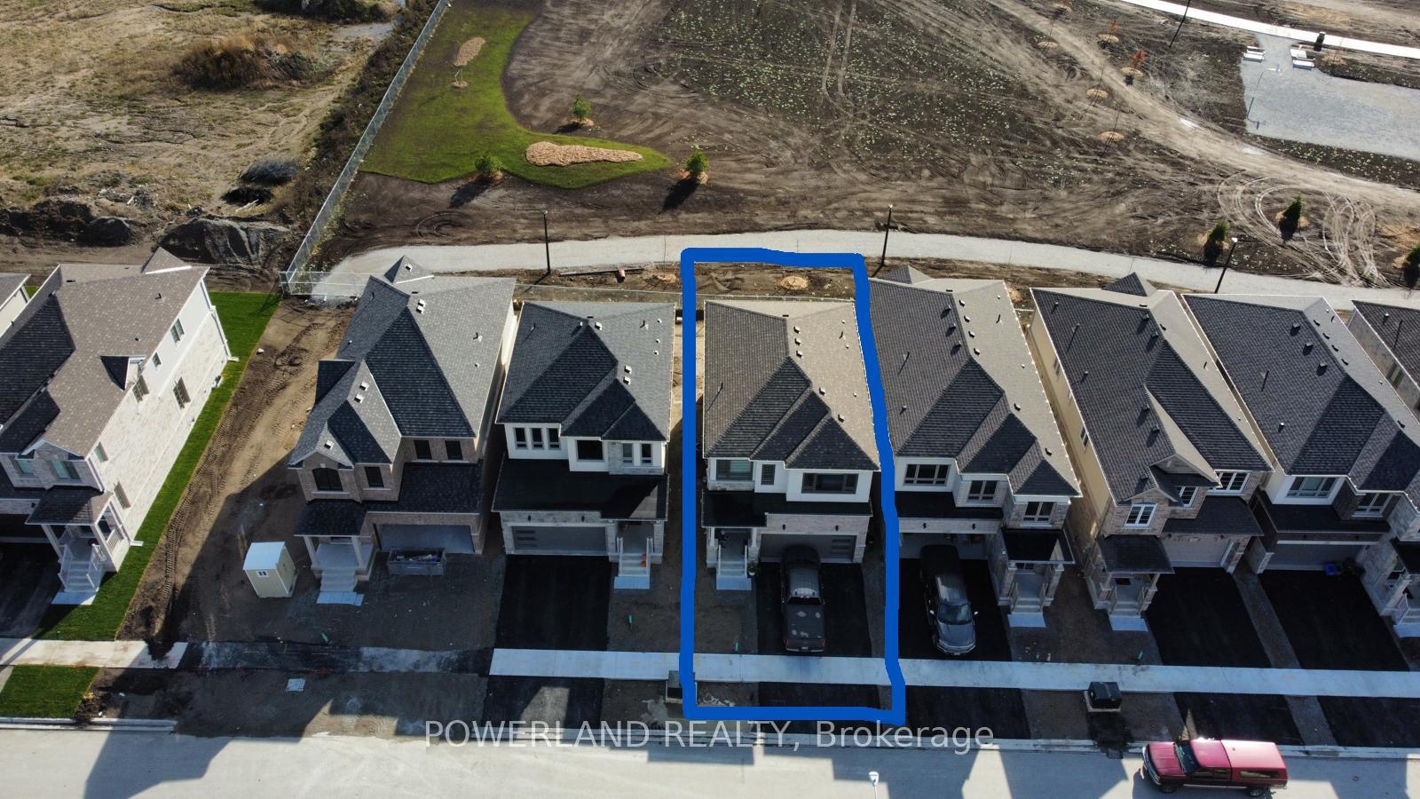 Photo 27 of 34 Phoenix Boulevard, Barrie, Rural Barrie Southeast — HOMEH