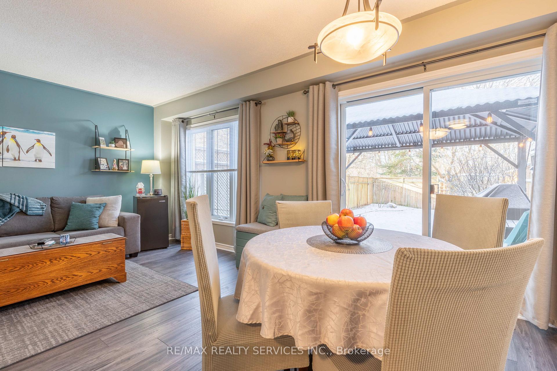 Photo 11 of 92 Pickett Crescent, Barrie, Painswick North — HOMEH