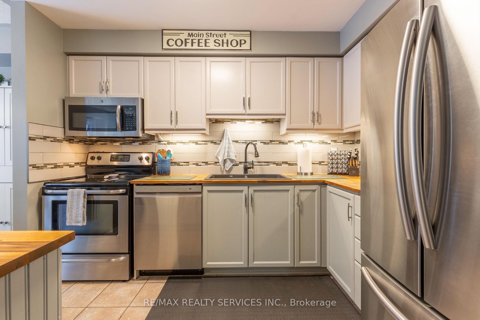 Photo 14 of 92 Pickett Crescent, Barrie, Painswick North — HOMEH