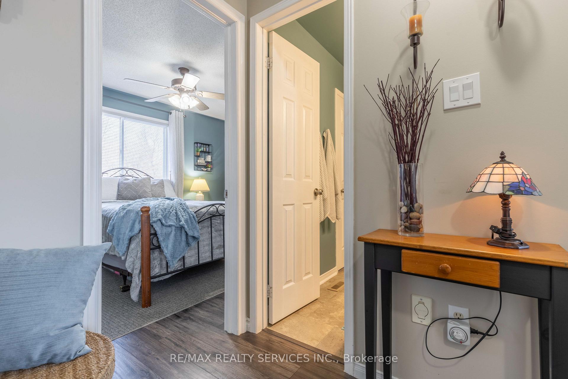 Photo 16 of 92 Pickett Crescent, Barrie, Painswick North — HOMEH