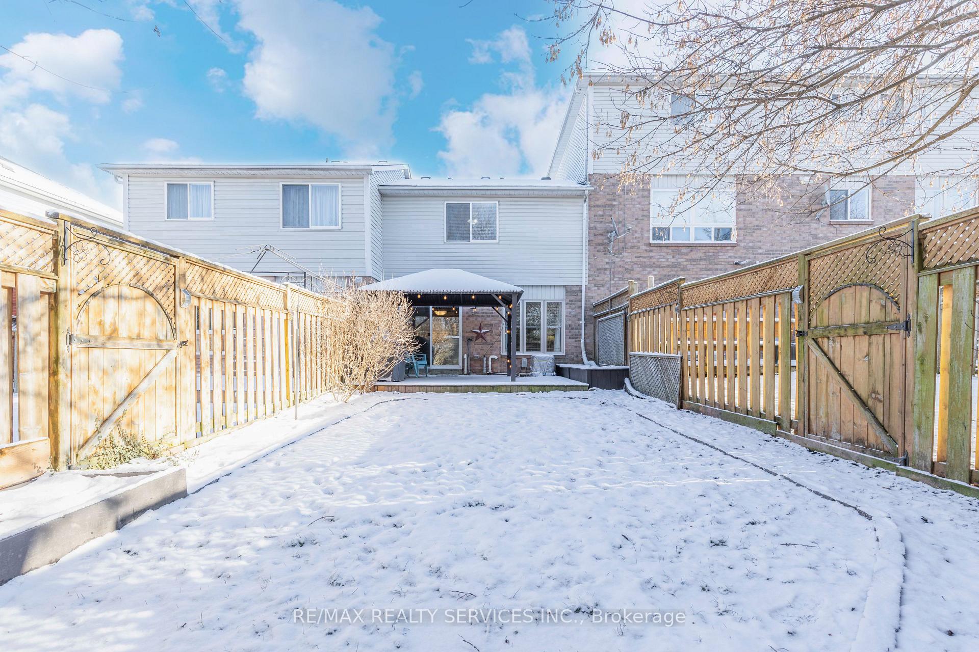 Photo 38 of 92 Pickett Crescent, Barrie, Painswick North — HOMEH