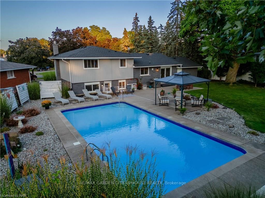Photo 3 of 13 Elk Street, St. Catharines, Rykert/Vansickle — HOMEH