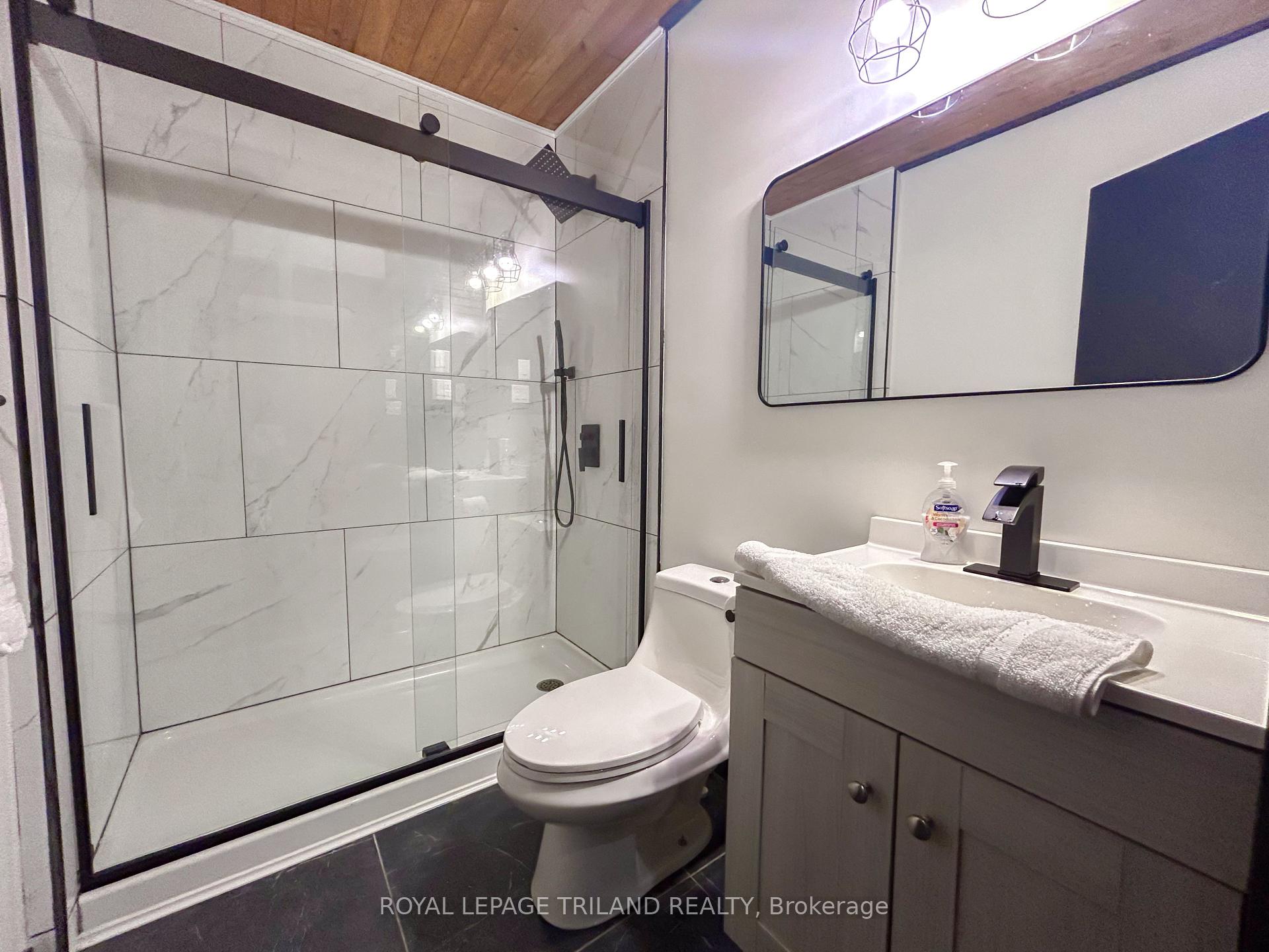 Photo 18 of 72229 Lakeshore Drive, Bluewater, Hay — HOMEH