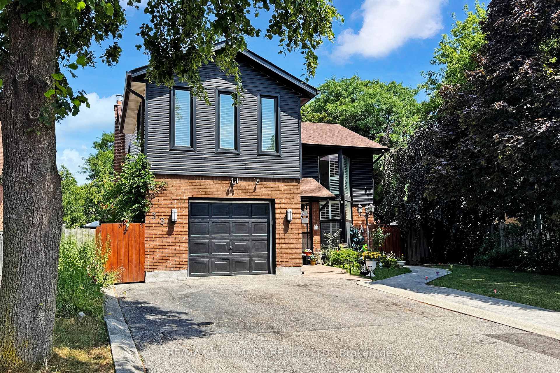 Front of 33 Parkside Drive
