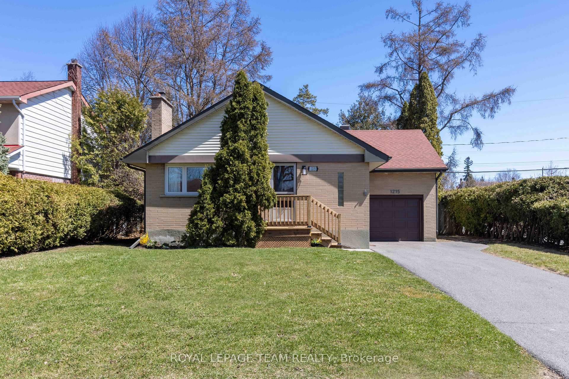 Photo 2 of 1215 Agincourt Road, Ottawa, Copeland Park — HOMEH