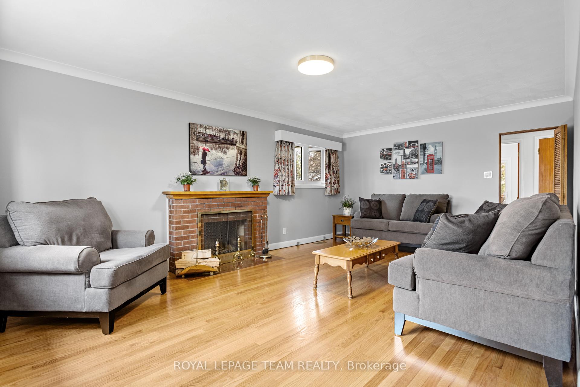 Photo 6 of 1215 Agincourt Road, Ottawa, Copeland Park — HOMEH