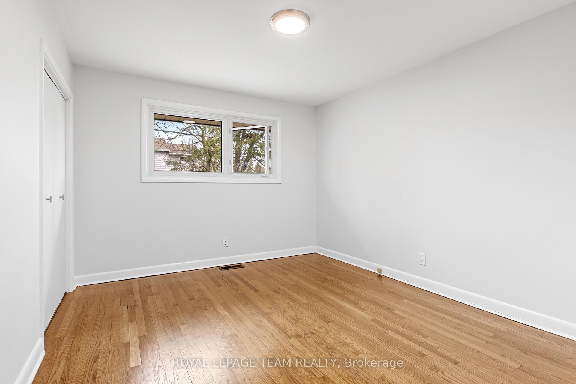 Photo 12 of 1215 Agincourt Road, Ottawa, Copeland Park — HOMEH