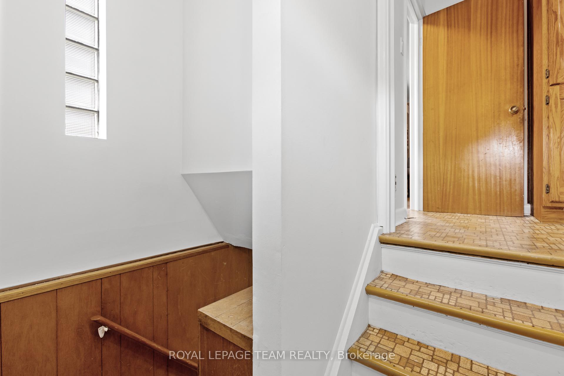 Photo 20 of 1215 Agincourt Road, Ottawa, Copeland Park — HOMEH