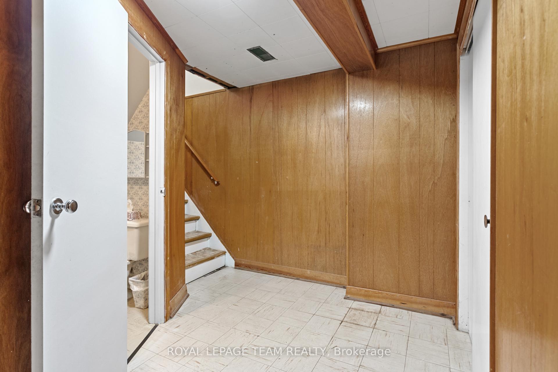 Photo 21 of 1215 Agincourt Road, Ottawa, Copeland Park — HOMEH