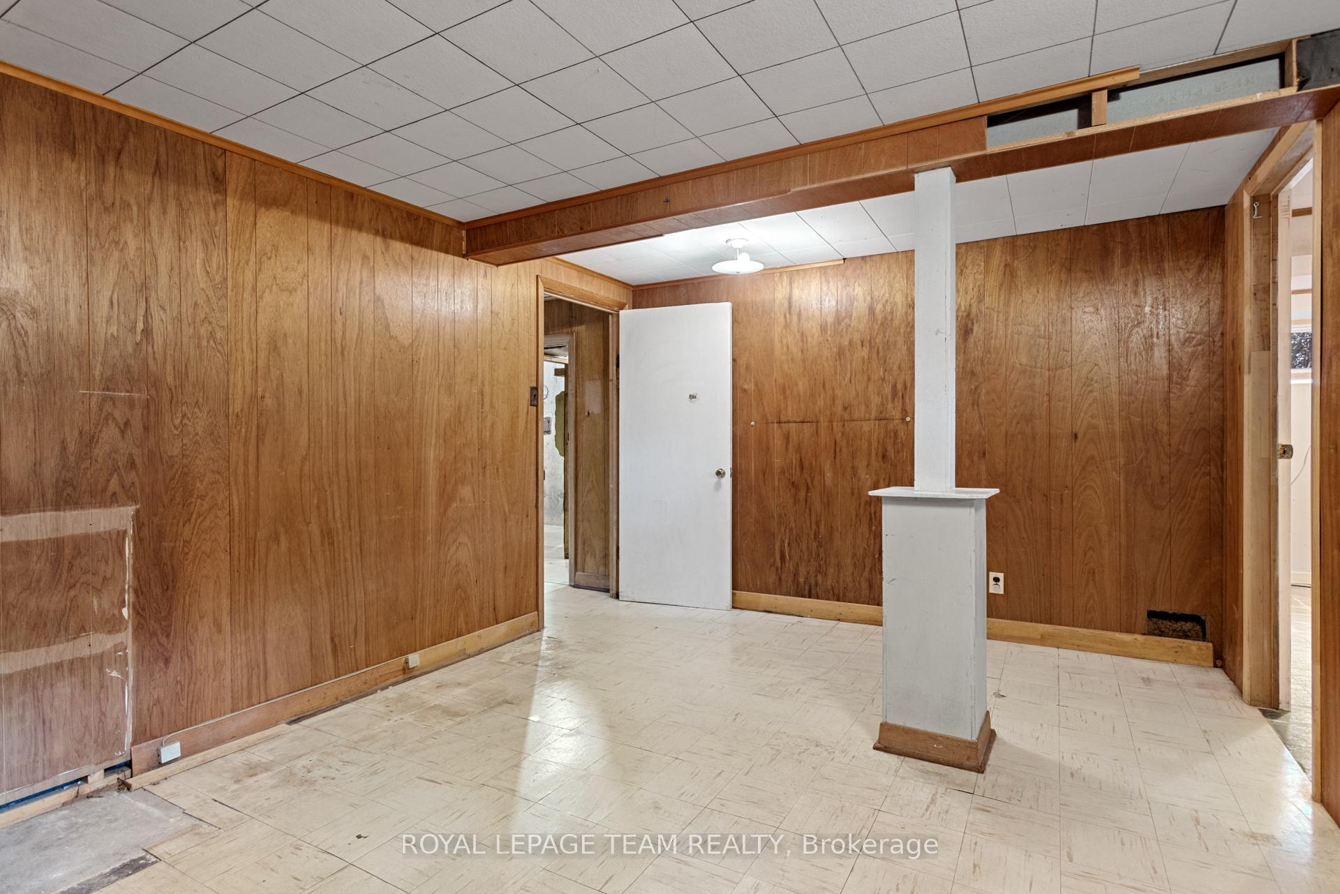 Photo 26 of 1215 Agincourt Road, Ottawa, Copeland Park — HOMEH