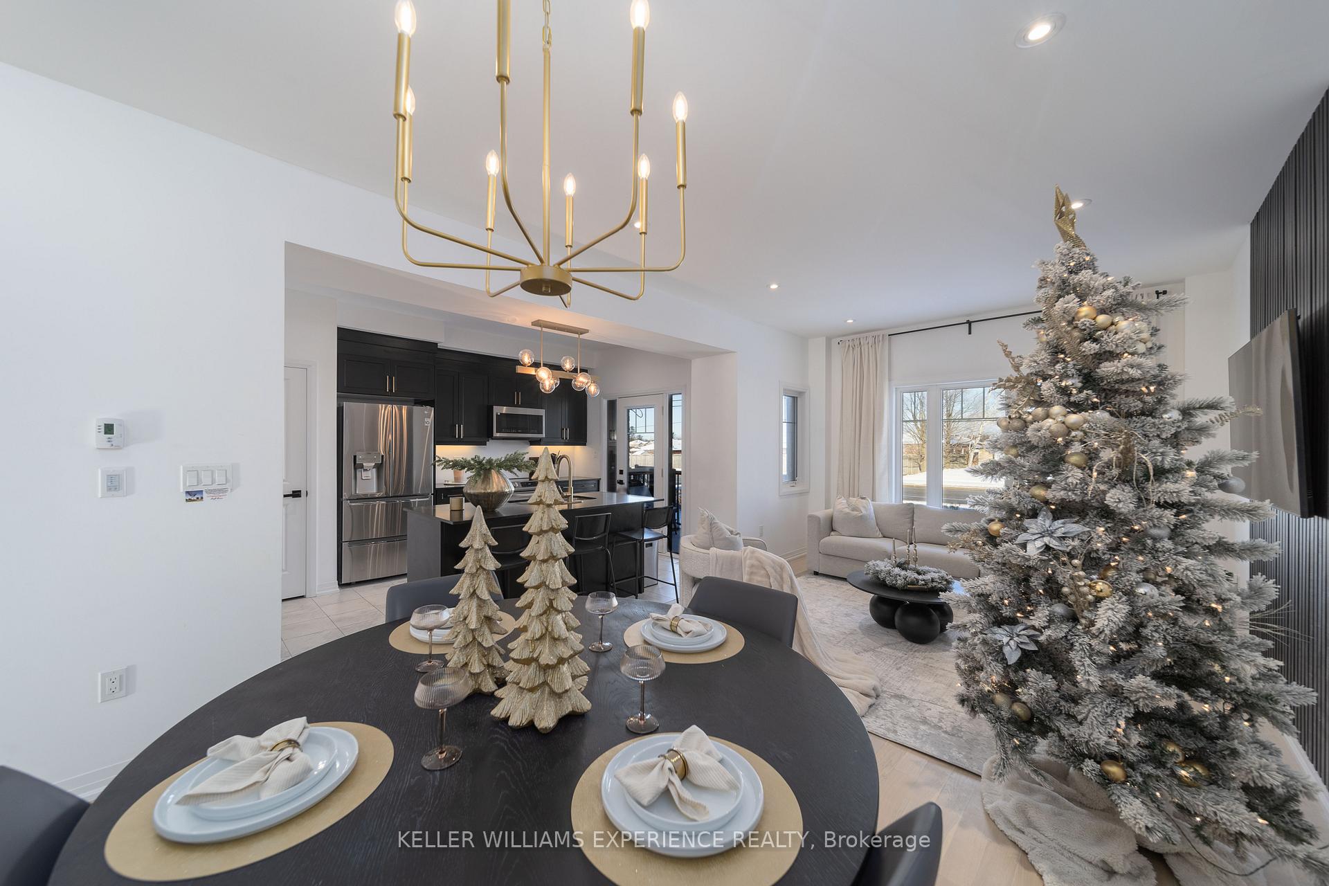 Photo 7 of 29 Harvest Crescent, Barrie, Innis-Shore — HOMEH