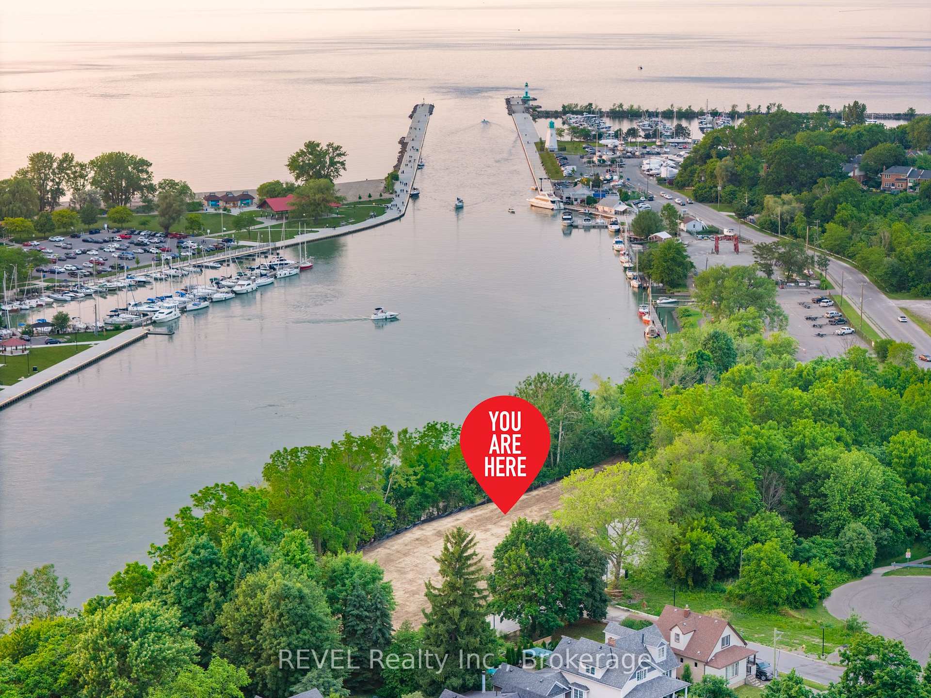 Photo 1 of Unit 4, 23 Michigan Avenue, St. Catharines, Port Dalhousie — HOMEH