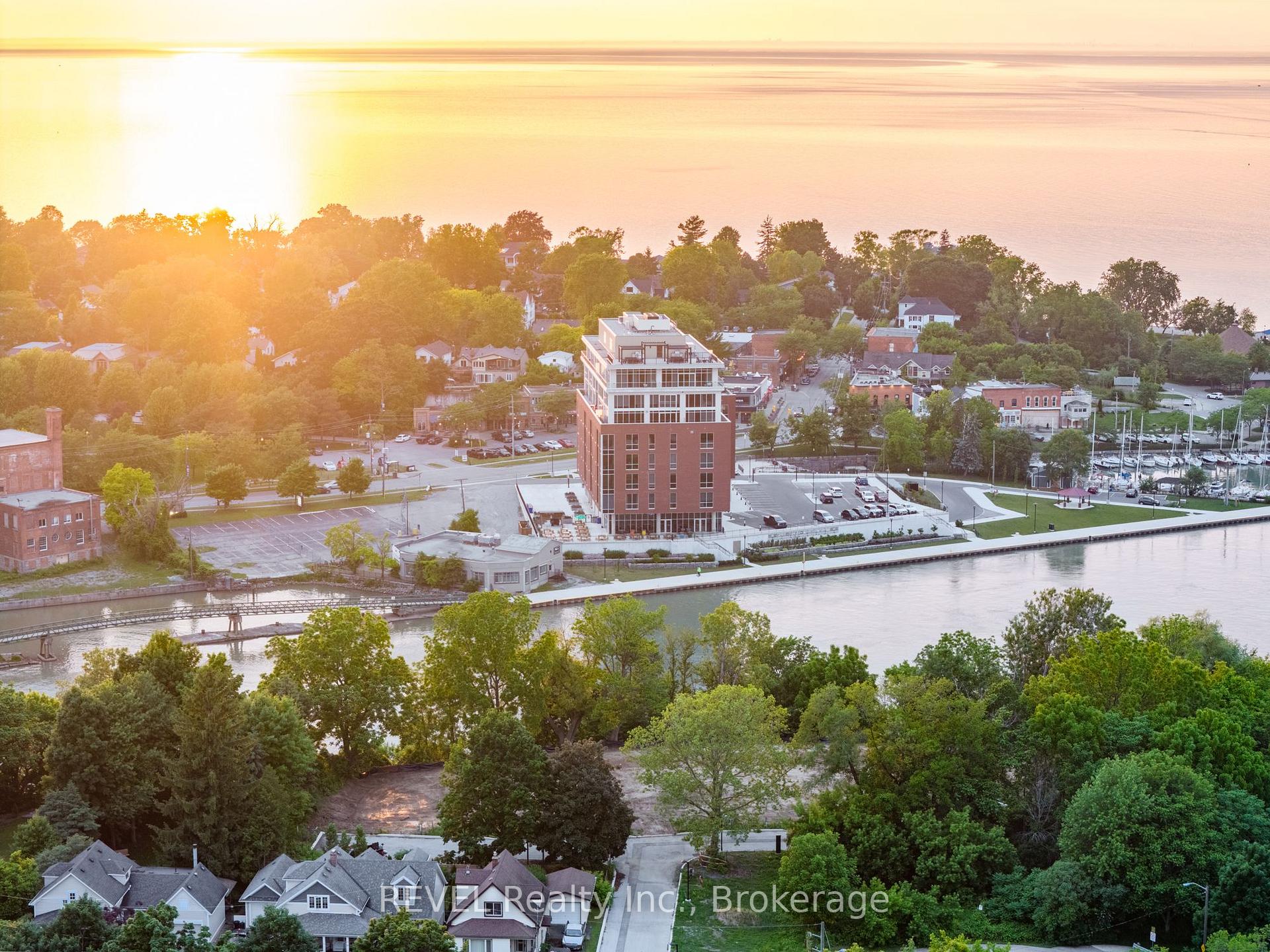 Photo 8 of Unit 4, 23 Michigan Avenue, St. Catharines, Port Dalhousie — HOMEH