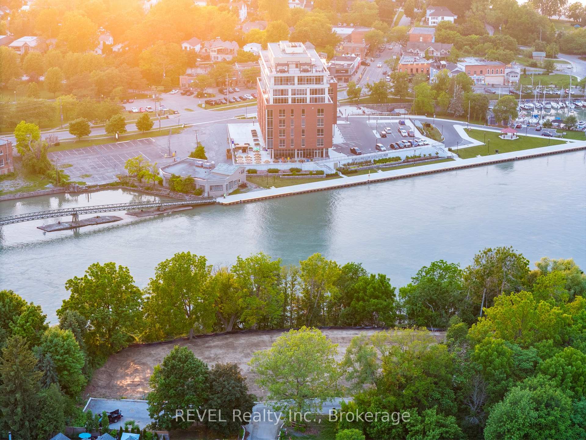 Photo 9 of Unit 4, 23 Michigan Avenue, St. Catharines, Port Dalhousie — HOMEH