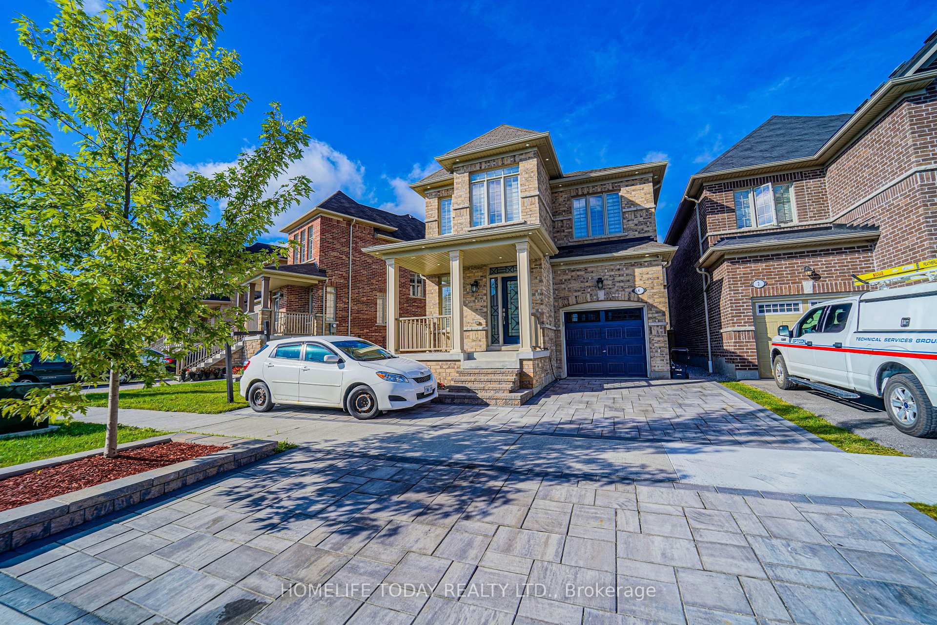 Photo 1 of Unit Upper, 4 Mcclustey Avenue, Ajax, Northeast Ajax — HOMEH