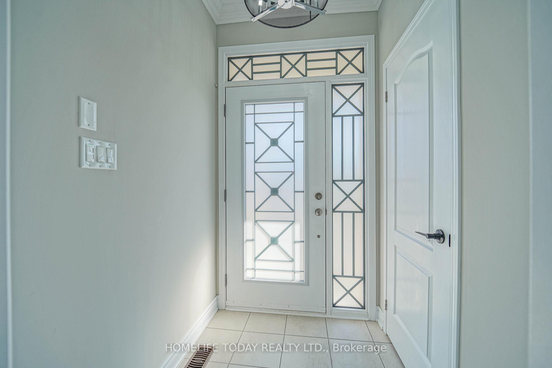 Photo 6 of Unit Upper, 4 Mcclustey Avenue, Ajax, Northeast Ajax — HOMEH