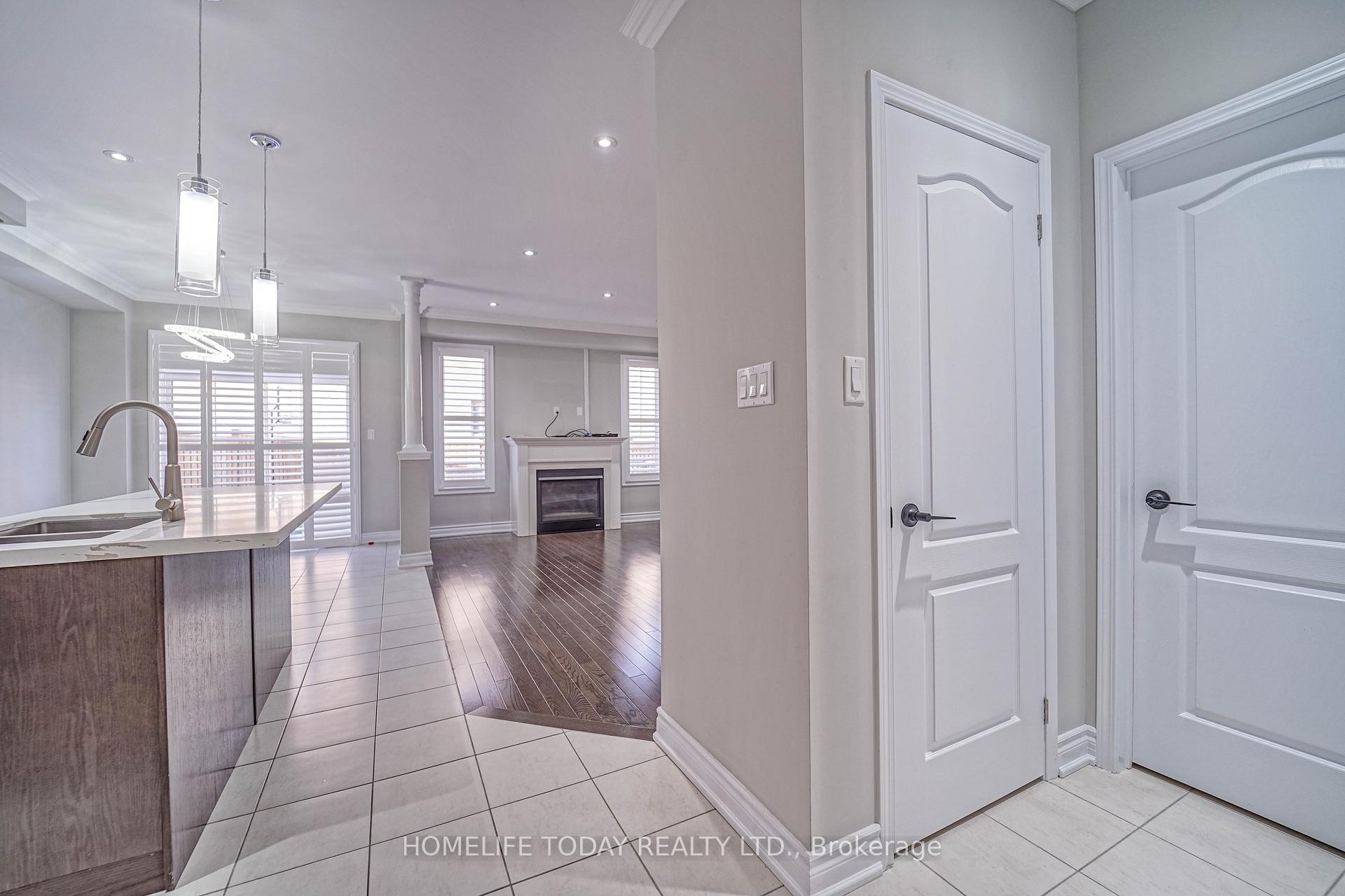 Photo 13 of Unit Upper, 4 Mcclustey Avenue, Ajax, Northeast Ajax — HOMEH