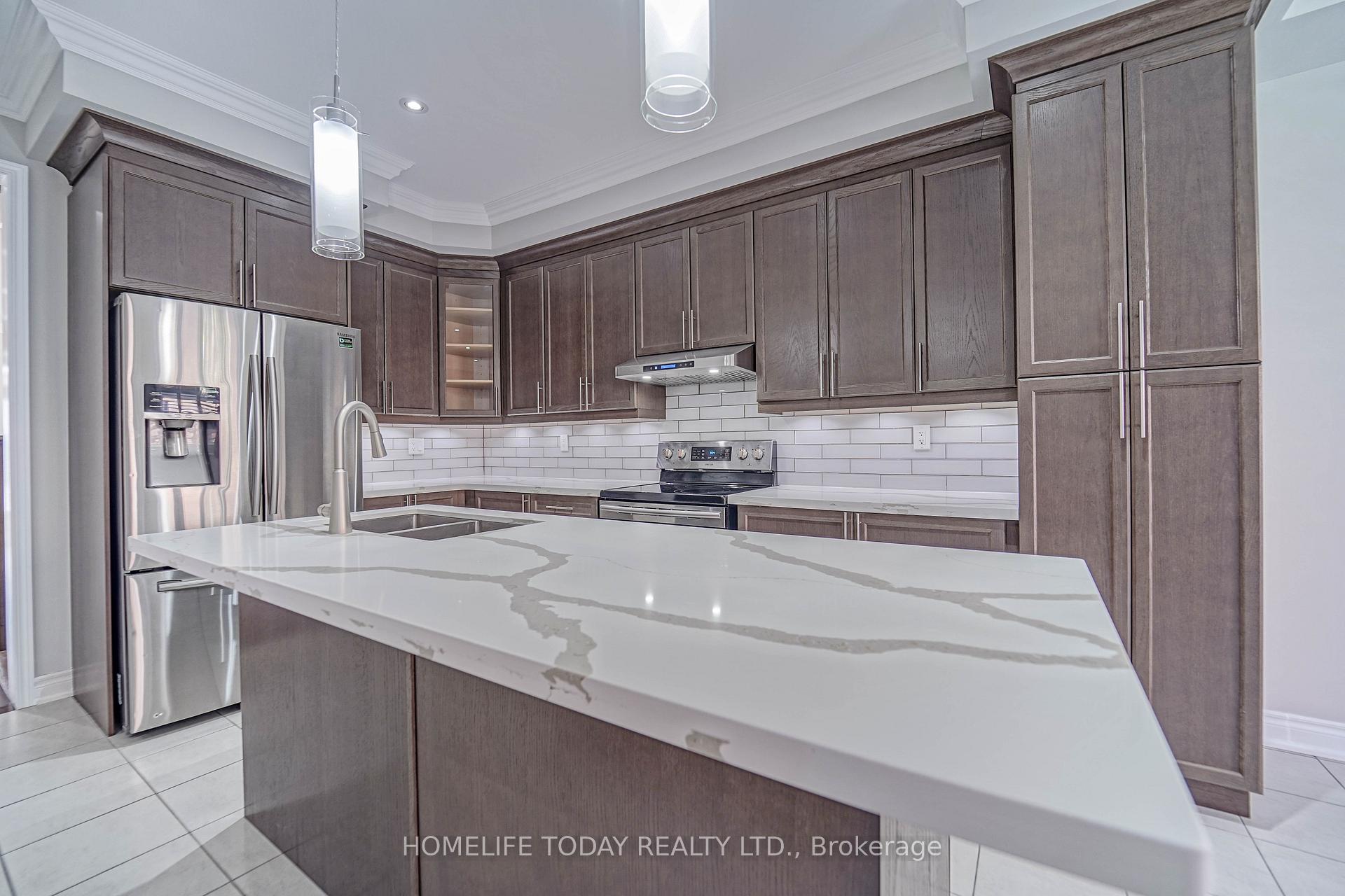 Photo 15 of Unit Upper, 4 Mcclustey Avenue, Ajax, Northeast Ajax — HOMEH