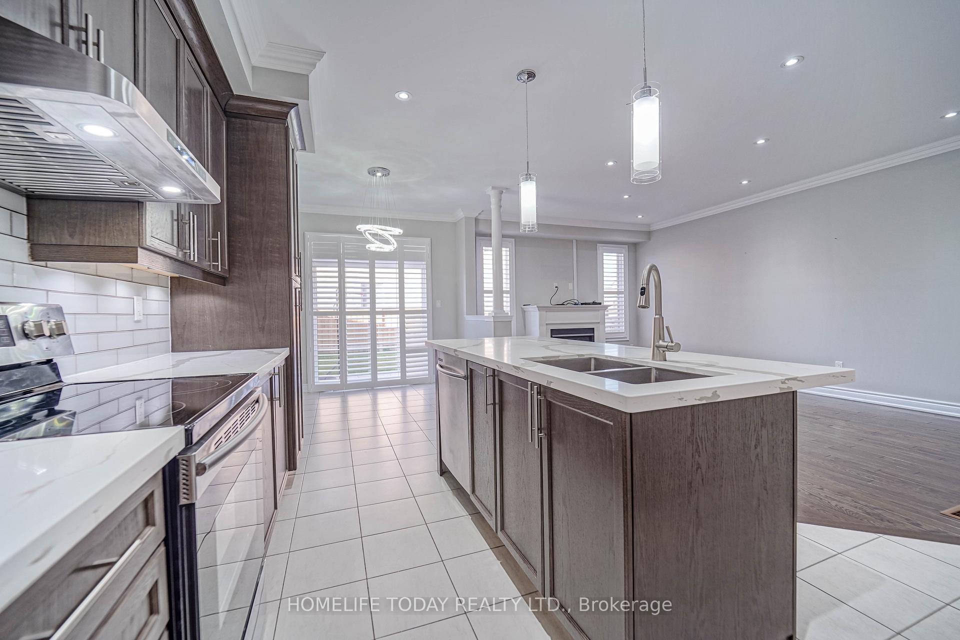 Photo 18 of Unit Upper, 4 Mcclustey Avenue, Ajax, Northeast Ajax — HOMEH