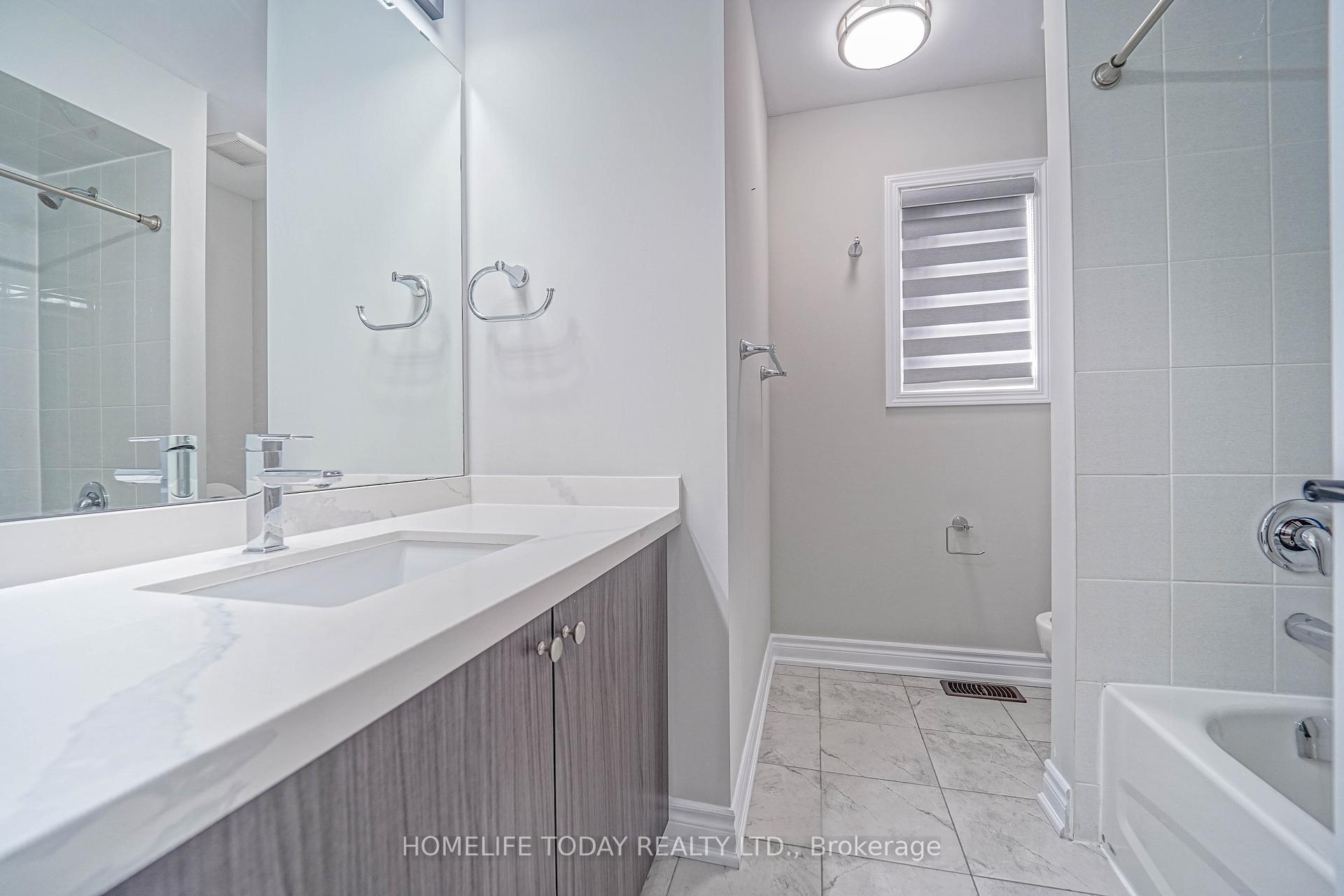Photo 25 of Unit Upper, 4 Mcclustey Avenue, Ajax, Northeast Ajax — HOMEH
