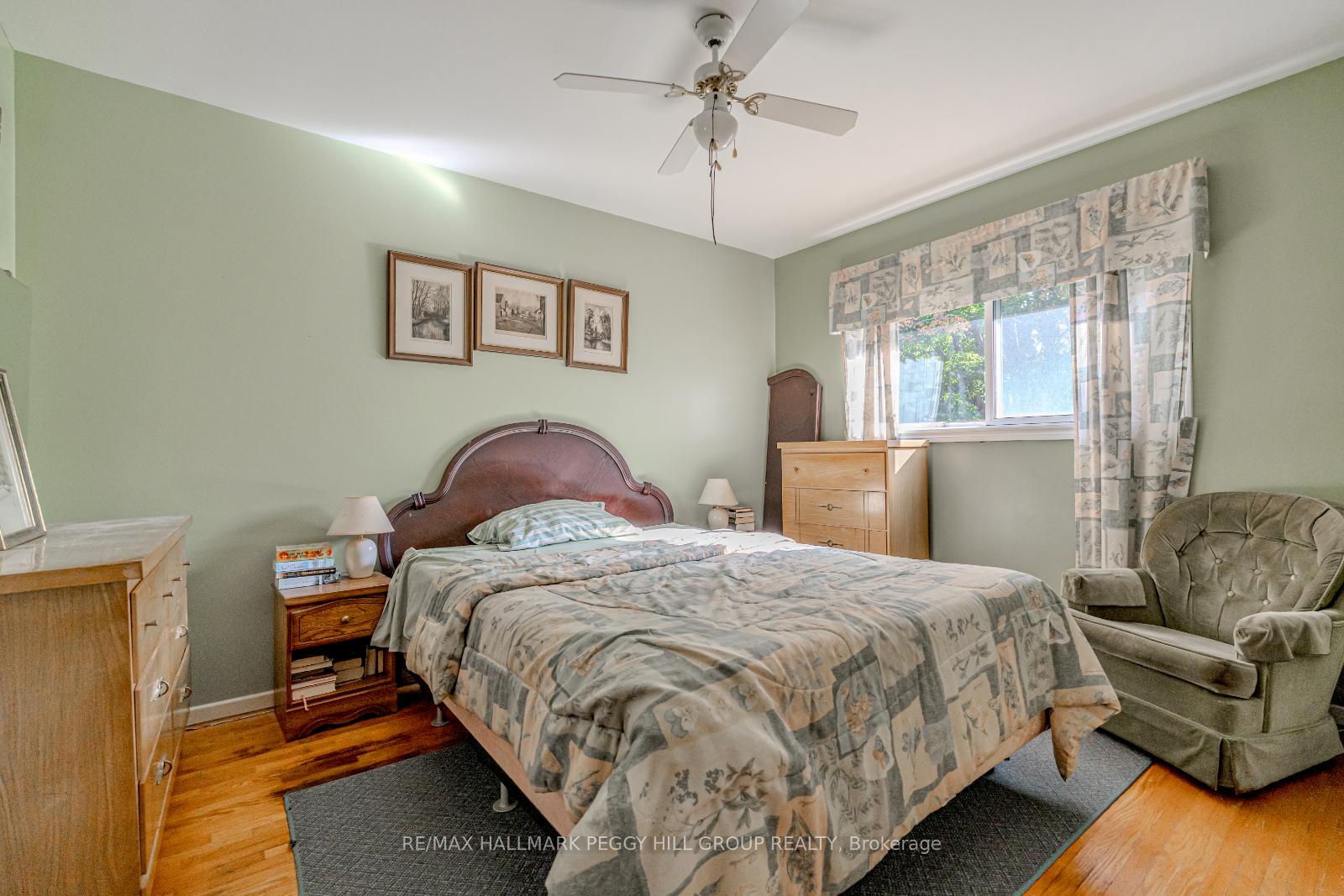 Photo 6 of 293 Duckworth Street, Barrie, Grove East — HOMEH