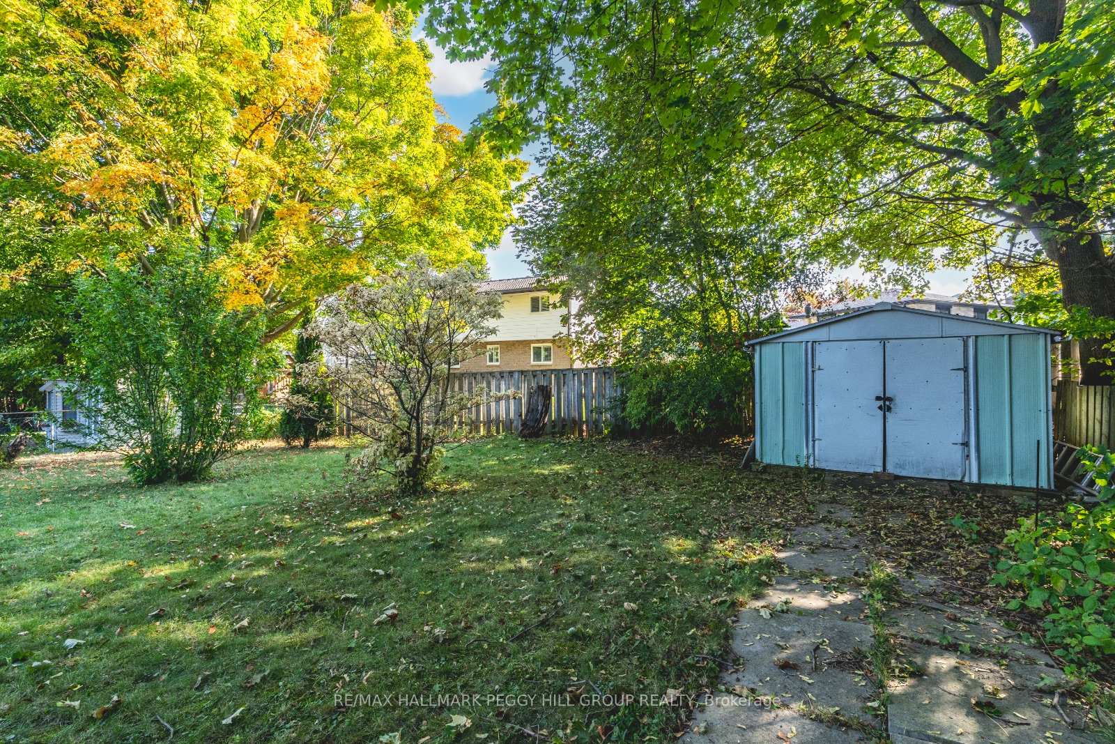 Photo 11 of 293 Duckworth Street, Barrie, Grove East — HOMEH