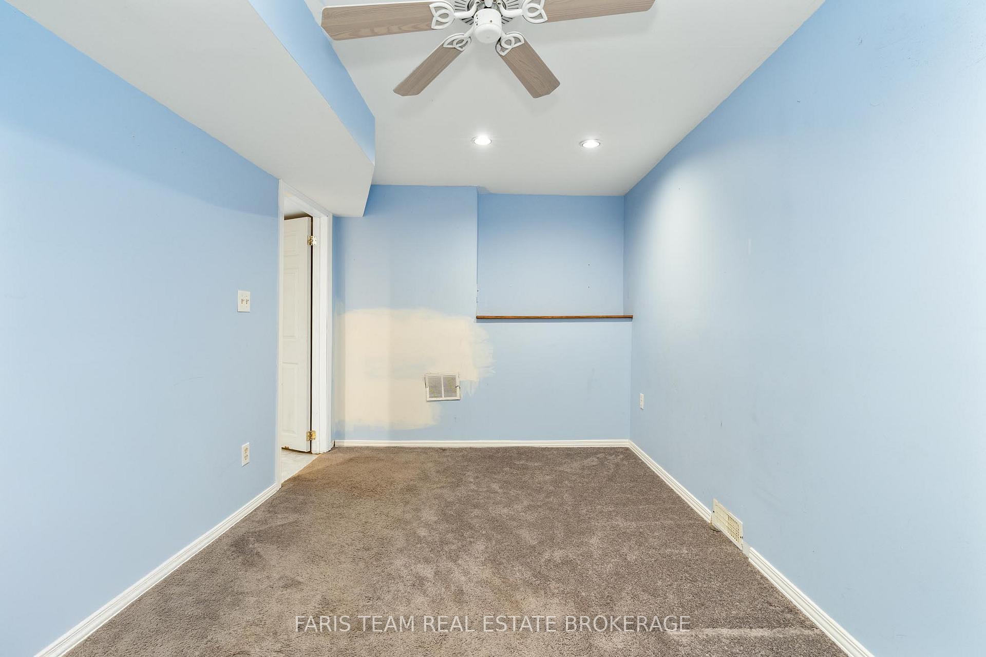 Photo 18 of 69 Pringle Drive, Barrie, Edgehill Drive — HOMEH