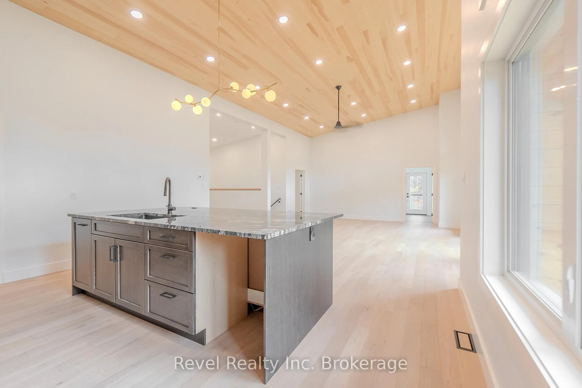 Photo 20 of 52 Laurentian Crescent, Mattawan — HOMEH