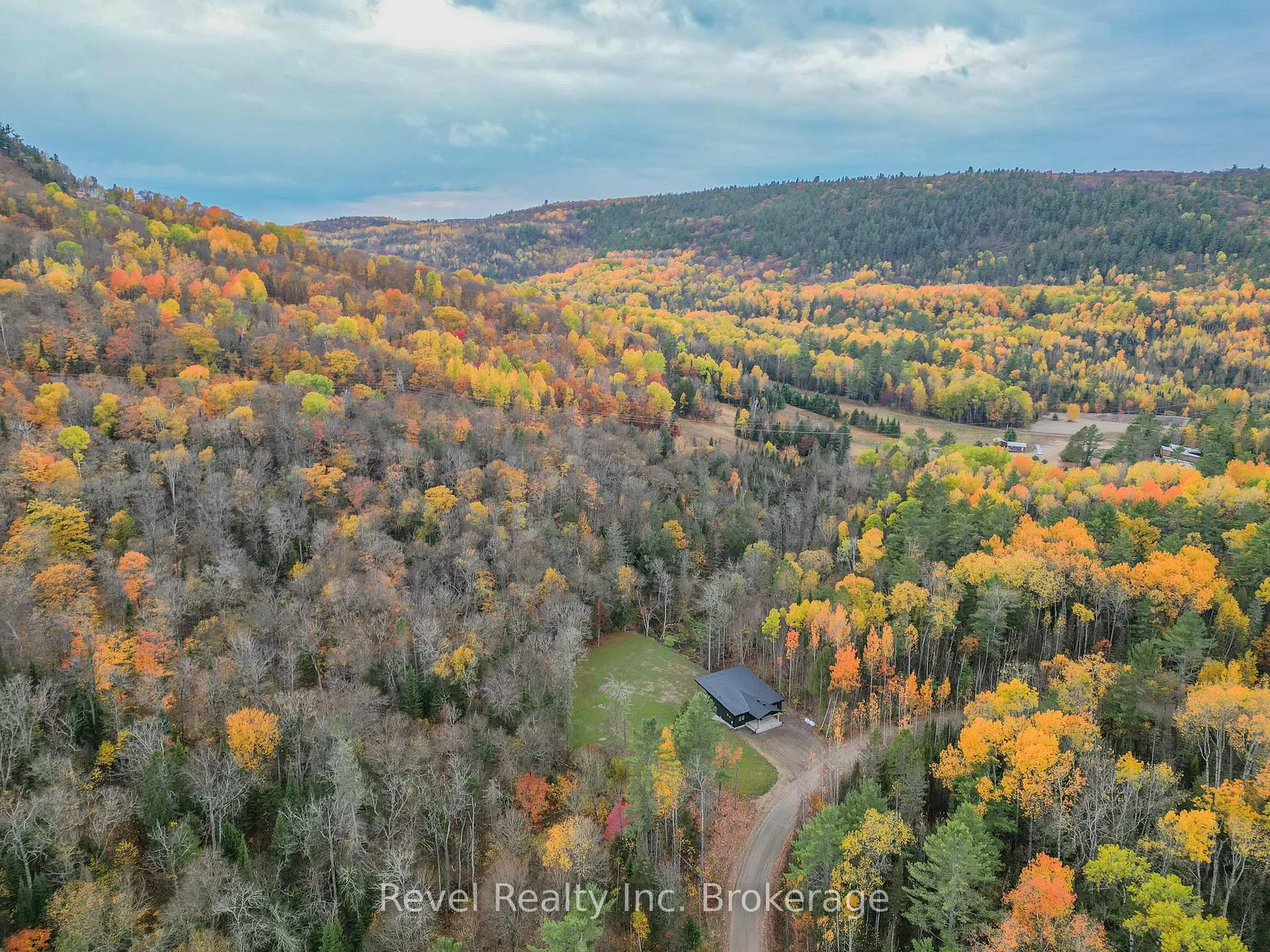 Photo 45 of 52 Laurentian Crescent, Mattawan — HOMEH