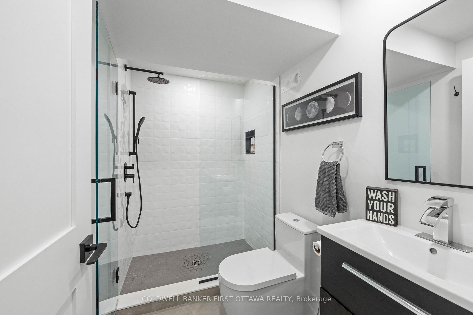 Photo 32 of 60 Holborn Avenue, Ottawa, Rideau Heights/Ashdale/Rideau Glen — HOMEH