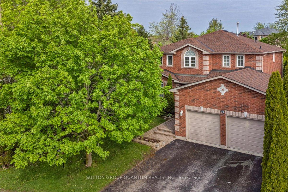 Photo 1 of 22 Farmstead Crescent, Barrie, Holly — HOMEH