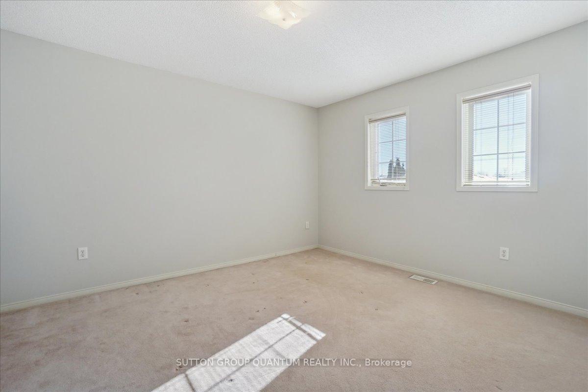 Photo 19 of 22 Farmstead Crescent, Barrie, Holly — HOMEH