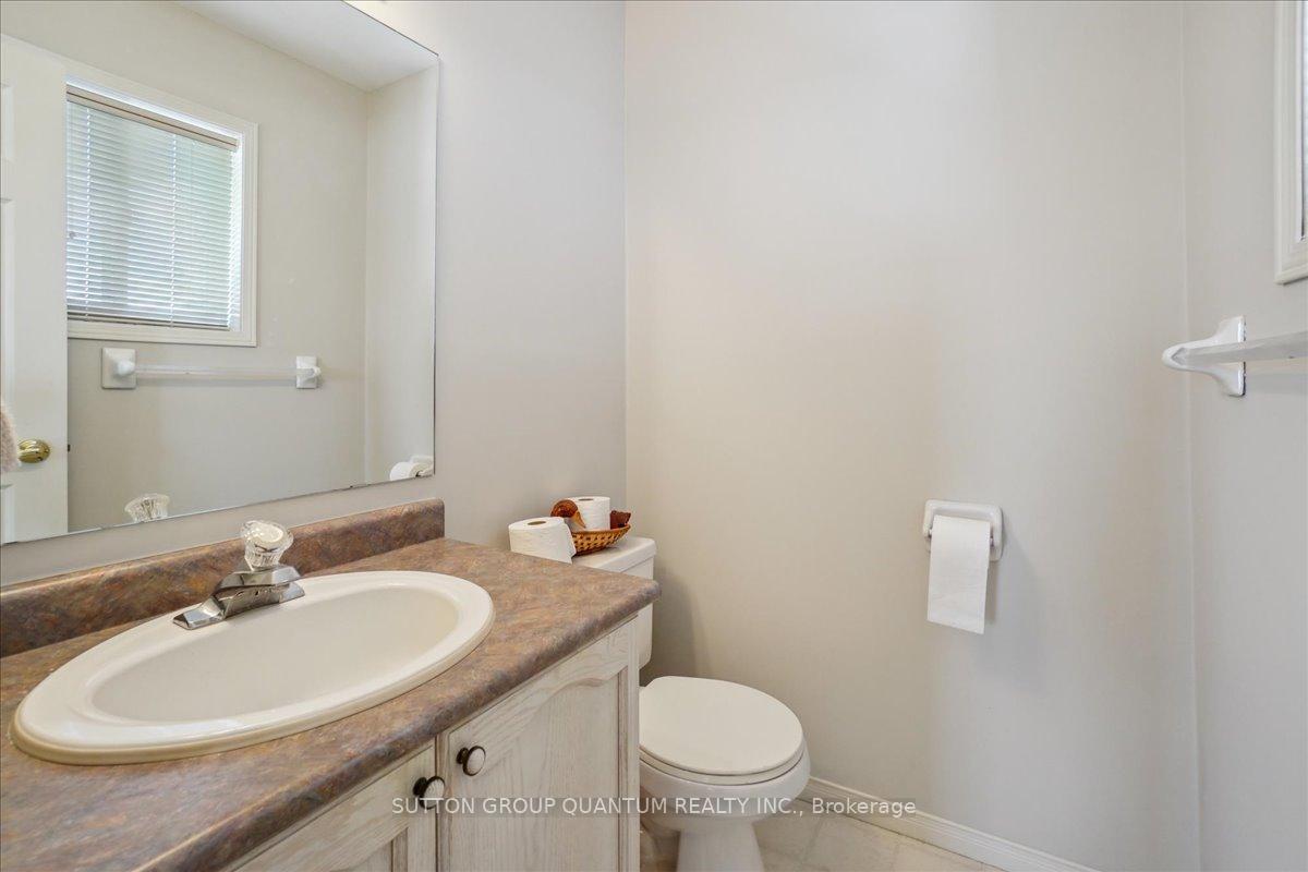 Photo 20 of 22 Farmstead Crescent, Barrie, Holly — HOMEH