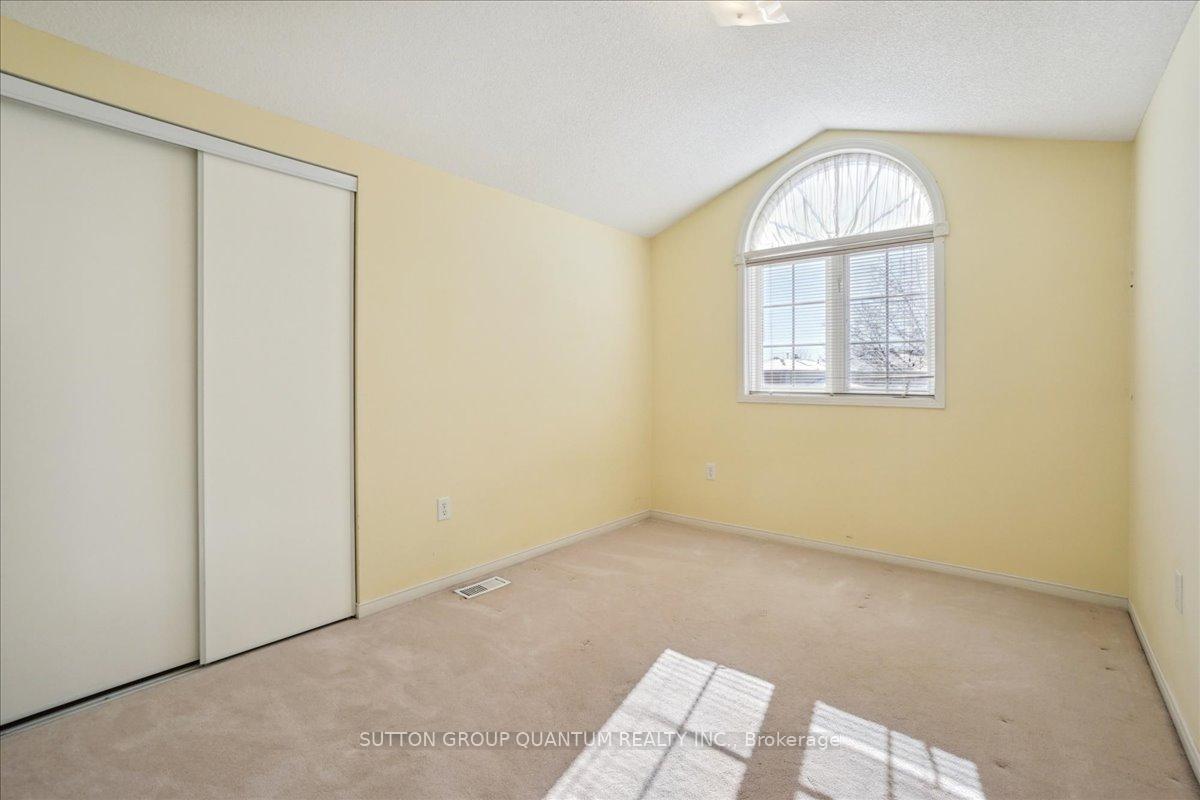 Photo 21 of 22 Farmstead Crescent, Barrie, Holly — HOMEH