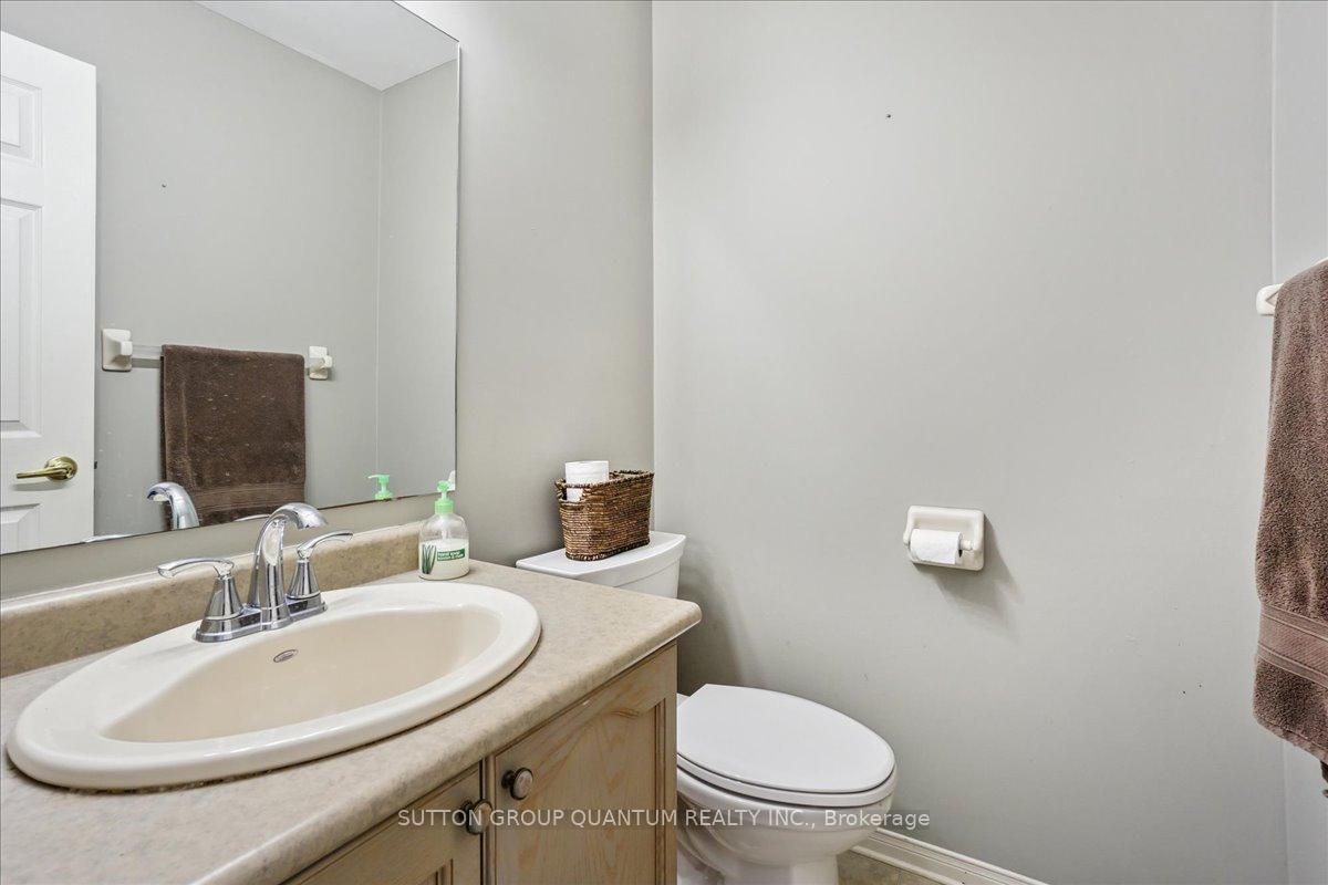 Photo 29 of 22 Farmstead Crescent, Barrie, Holly — HOMEH