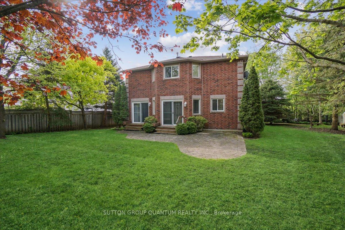 Photo 31 of 22 Farmstead Crescent, Barrie, Holly — HOMEH