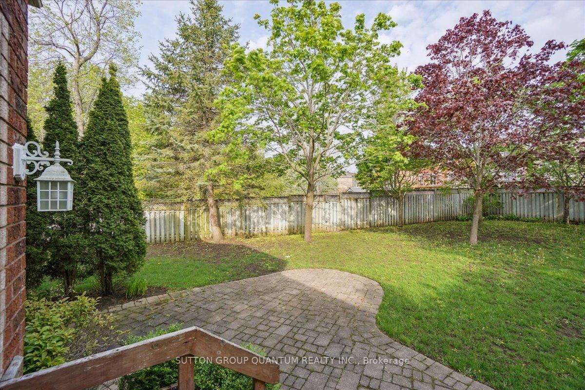 Photo 35 of 22 Farmstead Crescent, Barrie, Holly — HOMEH