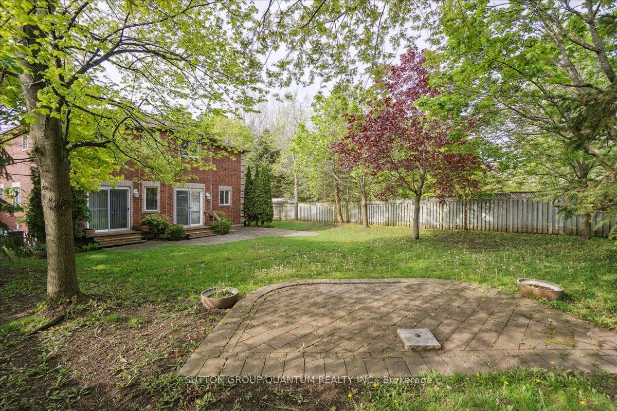 Photo 36 of 22 Farmstead Crescent, Barrie, Holly — HOMEH