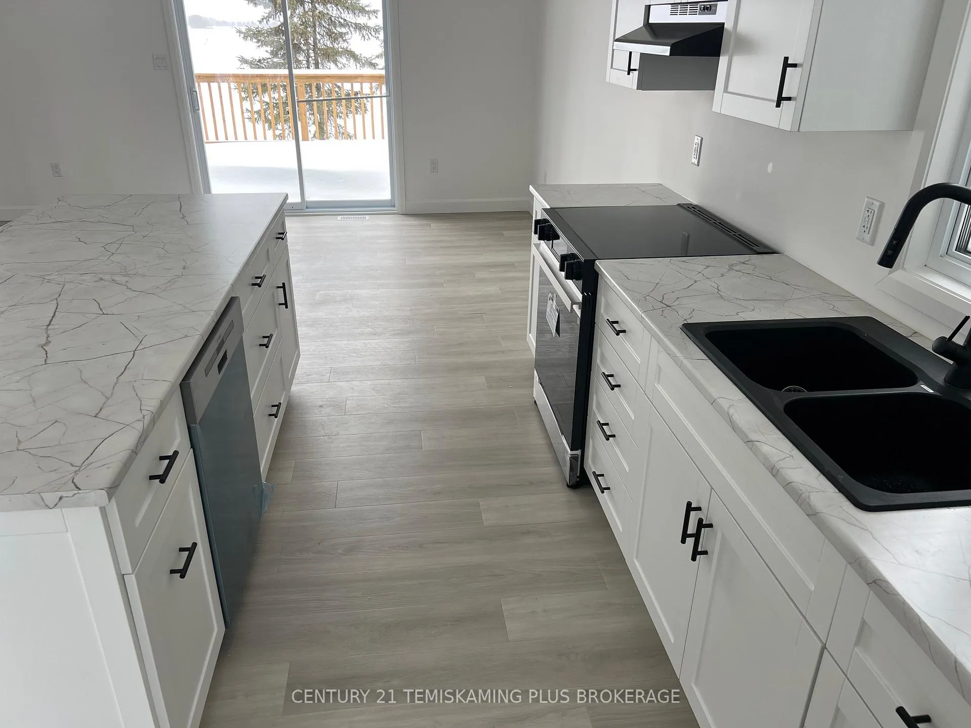 Photo 5 of 40 Tenth Avenue S, Armstrong, Earlton — HOMEH