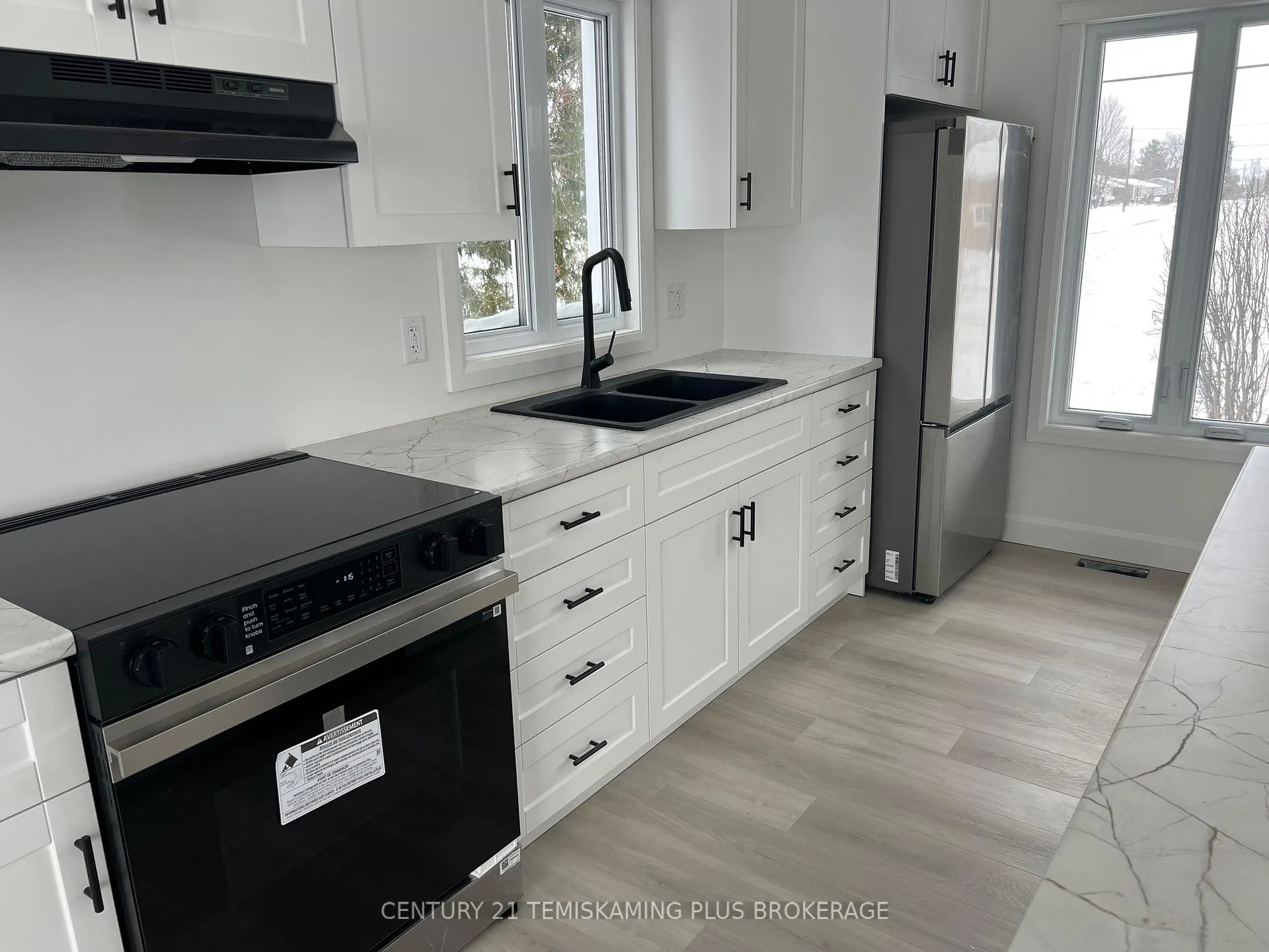 Photo 6 of 40 Tenth Avenue S, Armstrong, Earlton — HOMEH