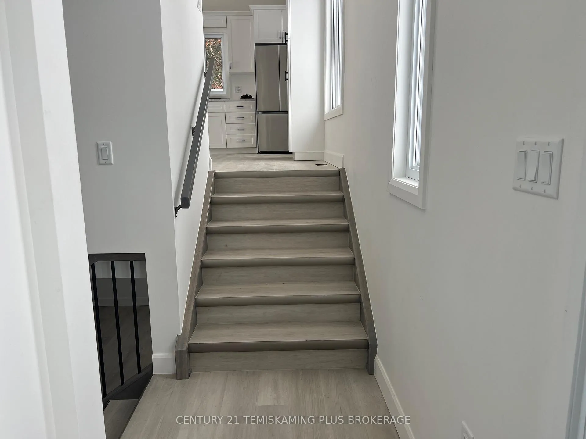Photo 23 of 40 Tenth Avenue S, Armstrong, Earlton — HOMEH