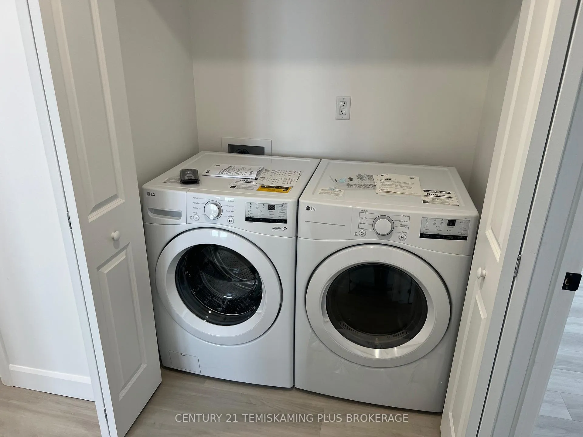 Photo 29 of 40 Tenth Avenue S, Armstrong, Earlton — HOMEH