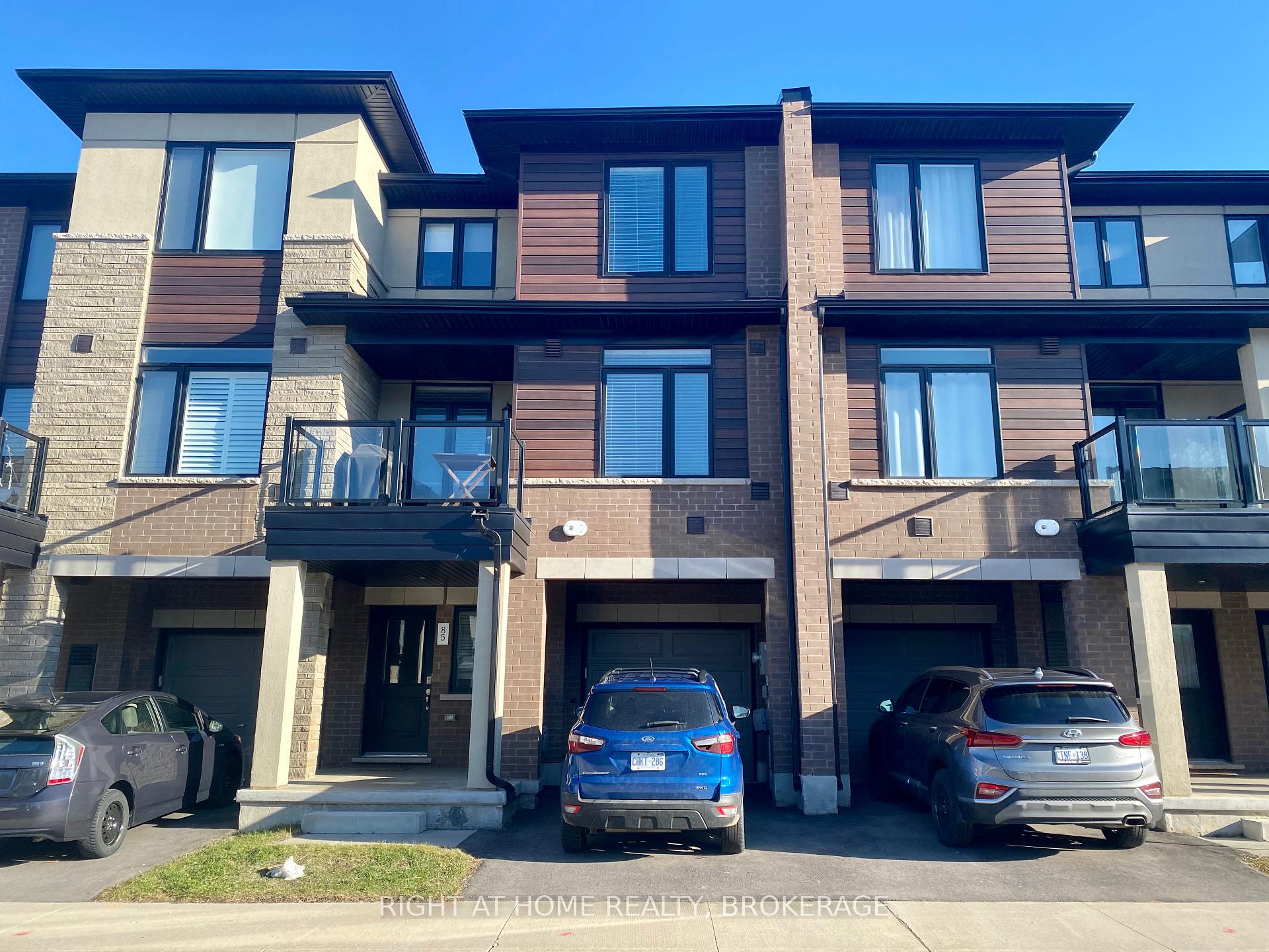 Photo 1 of Unit 85, 590 North Service Road, Hamilton, Stoney Creek — HOMEH