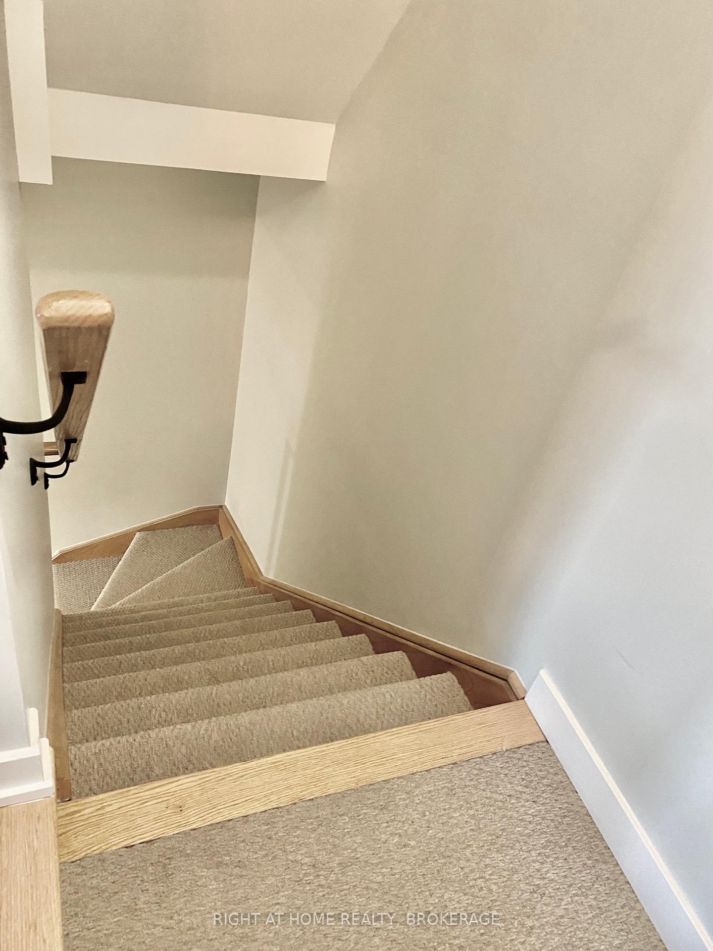 Photo 14 of Unit 85, 590 North Service Road, Hamilton, Stoney Creek — HOMEH