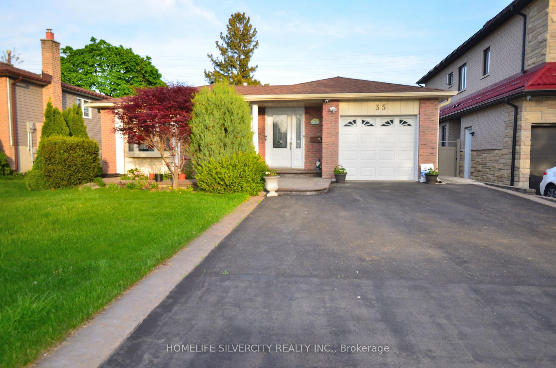 Photo 1 of 35 Geneva Crescent, Brampton, Northgate — HOMEH