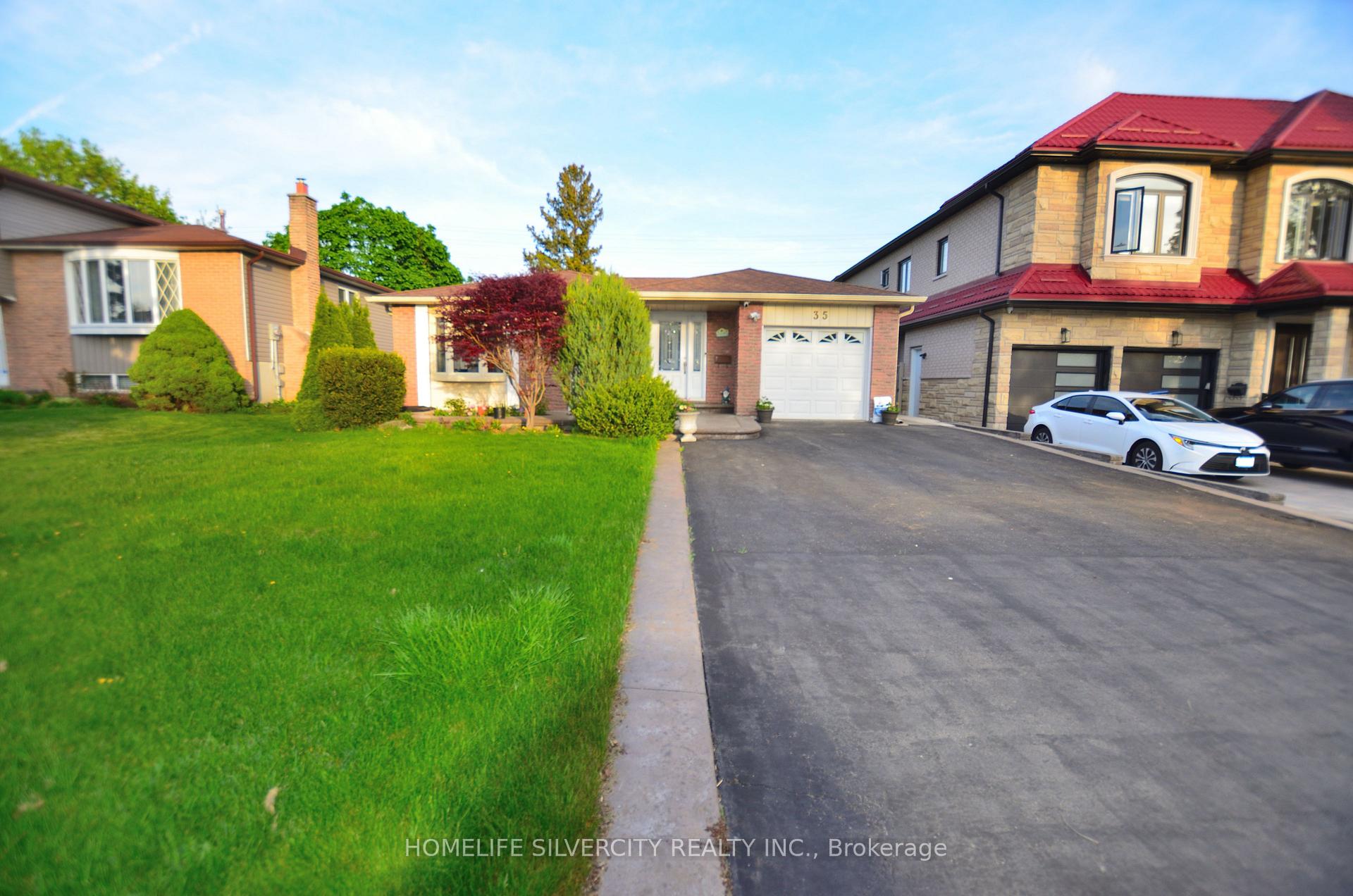 Photo 2 of 35 Geneva Crescent, Brampton, Northgate — HOMEH